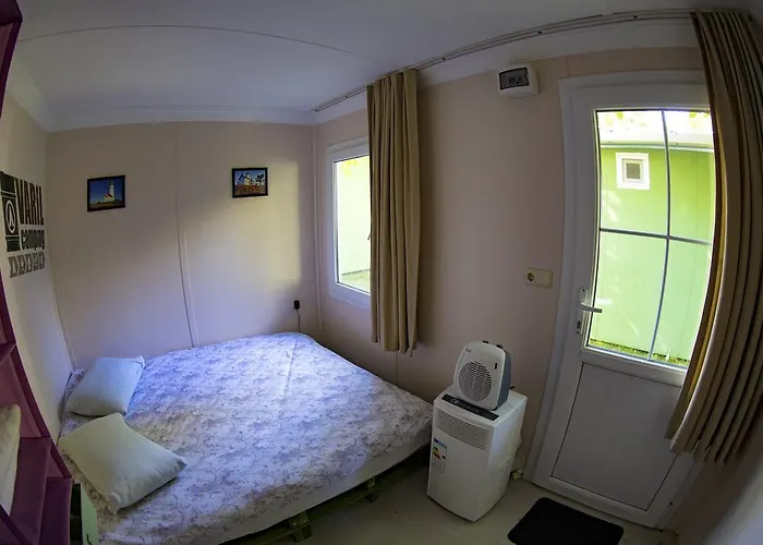 Prázdninový areál Varil-barrel Camping *